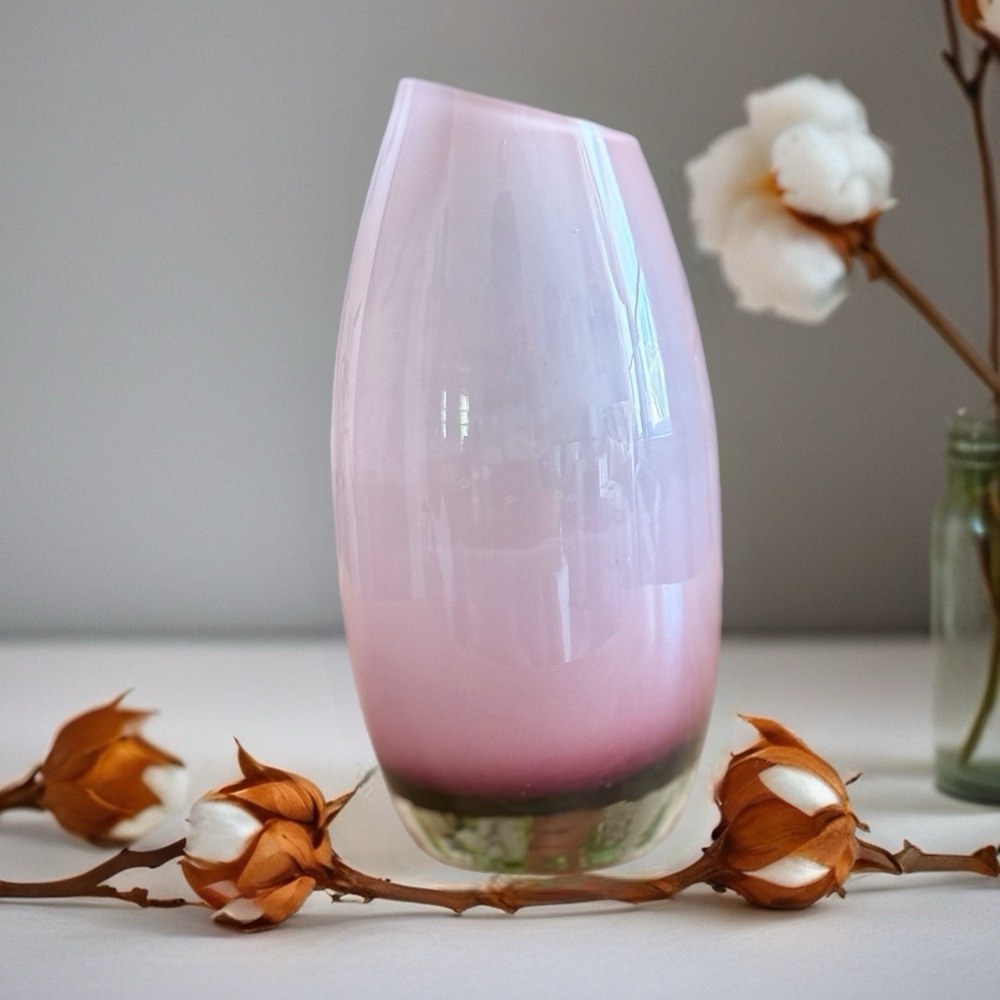 Vintage Lavender Ombre Art Glass Purple Gradient Vase Scandinavian Mid-Century - Picture 2 of 9